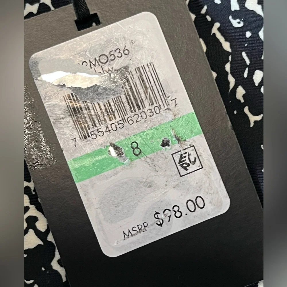 NWT DKNY | Mesh Side Inserts Ruched Waist One Piece
Swimsuit Size 8 - Picture 8 of 11